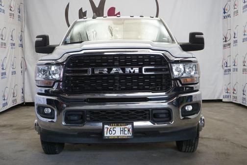 2024 RAM 3500 Big Horn Crew Cab 4x4 8' Box