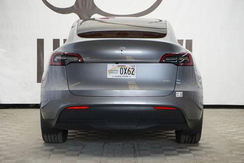 2025 Tesla Model Y Long Range Dual Motor All-Wheel Drive