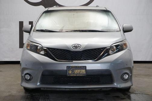 2014 Toyota Sienna SE