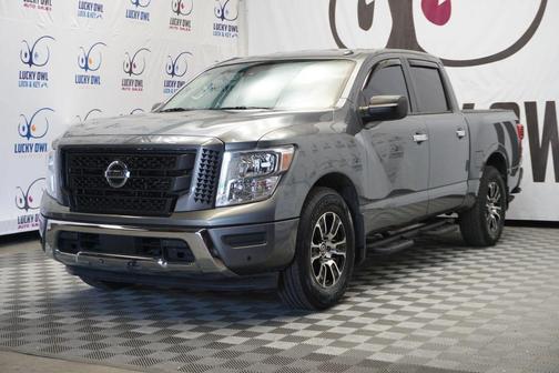 2021 Nissan Titan SV
