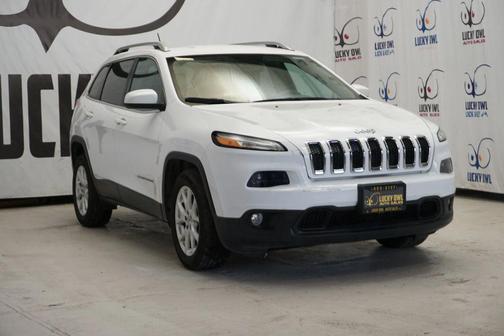 White 2018 Jeep Cherokee Latitude