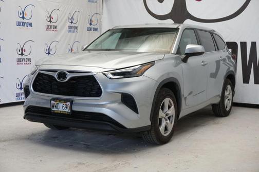Silver 2023 Toyota Highlander LE