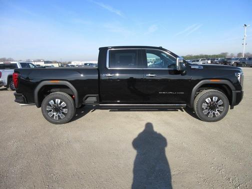 2025 GMC Sierra 2500 Denali