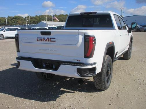 2026 GMC Sierra 3500 AT4