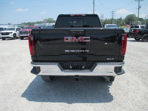 2025 GMC Sierra 2500 SLT