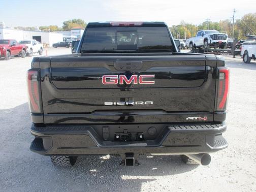 2026 GMC Sierra 3500 AT4