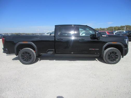 2026 GMC Sierra 3500 AT4