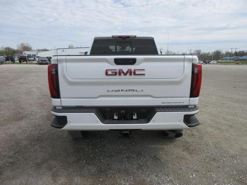 2025 GMC Sierra 2500 Denali