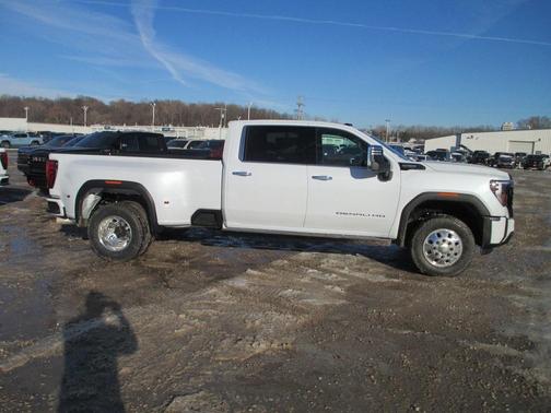2026 GMC Sierra 3500 Denali Ultimate