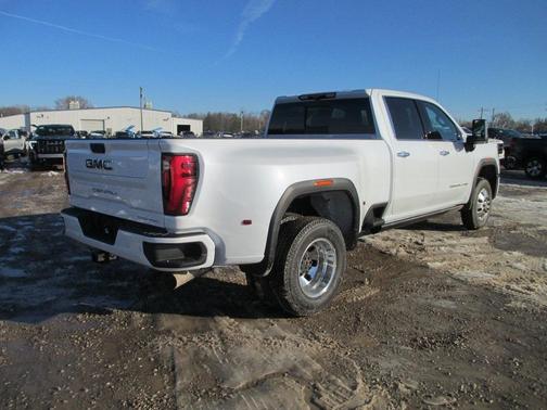 2026 GMC Sierra 3500 Denali Ultimate