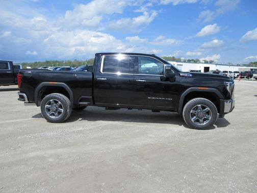 2025 GMC Sierra 2500 SLT