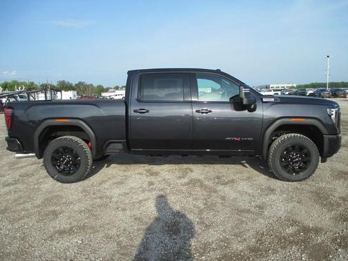 2025 GMC Sierra 2500 AT4