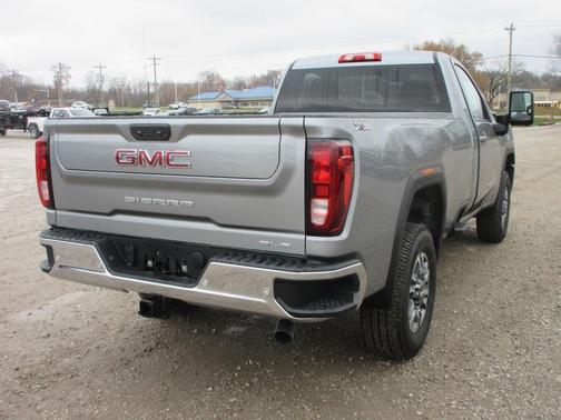 2026 GMC Sierra 2500 SLE