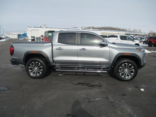 2025 GMC Canyon Denali