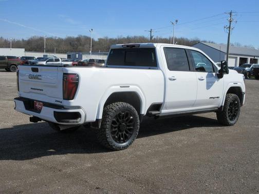 2025 GMC Sierra 2500 AT4