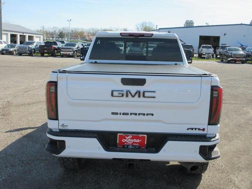 2025 GMC Sierra 2500 AT4