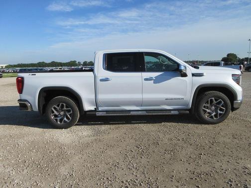 Glacier White 2026 GMC Sierra 1500 SLT