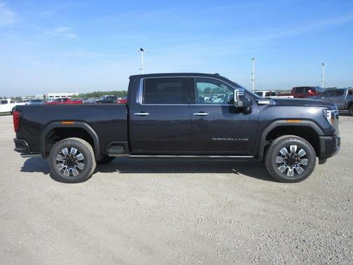 2025 GMC Sierra 2500 Denali