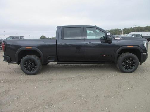 2026 GMC Sierra 3500 AT4