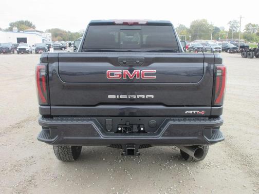 2026 GMC Sierra 3500 AT4