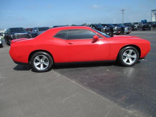 2021 Dodge Challenger SXT