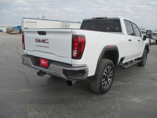 2022 GMC Sierra 2500 Pro