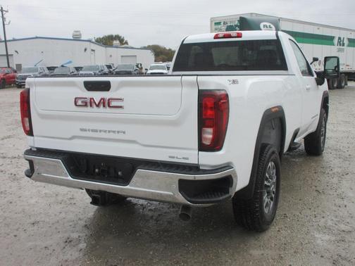 2026 GMC Sierra 2500 SLE