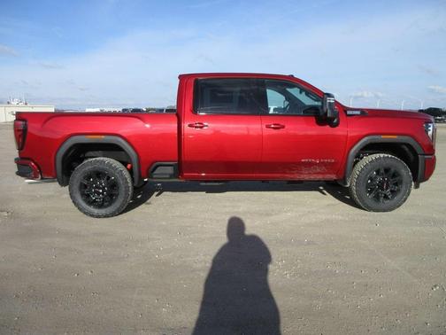 2025 GMC Sierra 2500 AT4