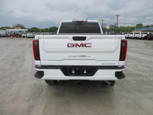 2025 GMC Sierra 2500 Denali