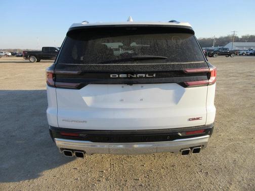 2025 GMC Acadia Denali