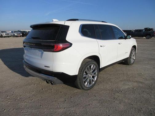 2025 GMC Acadia Denali