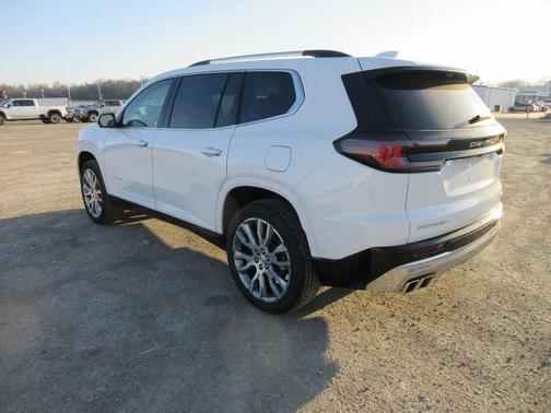 2025 GMC Acadia Denali