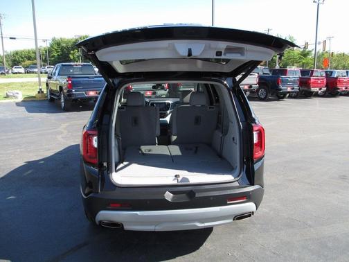 2022 GMC Acadia SLT
