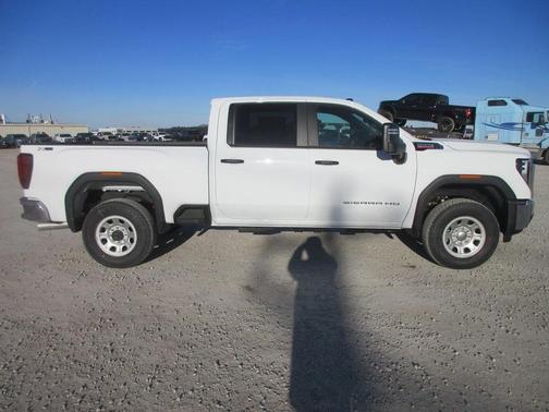 2026 GMC Sierra 2500 Pro