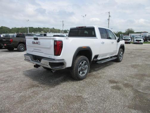 2025 GMC Sierra 2500 SLT