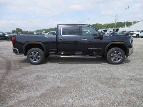 2025 GMC Sierra 2500 SLT