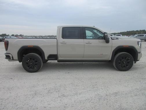 2026 GMC Sierra 2500 AT4