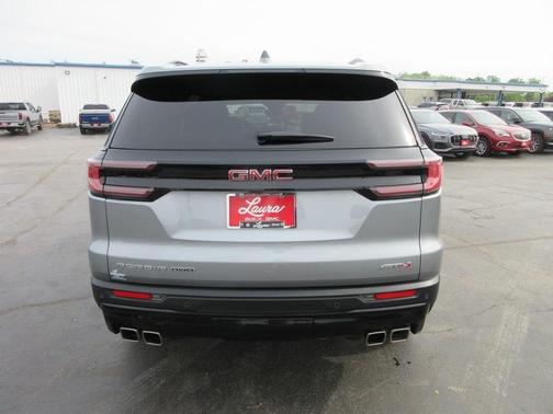 2024 GMC Acadia AT4