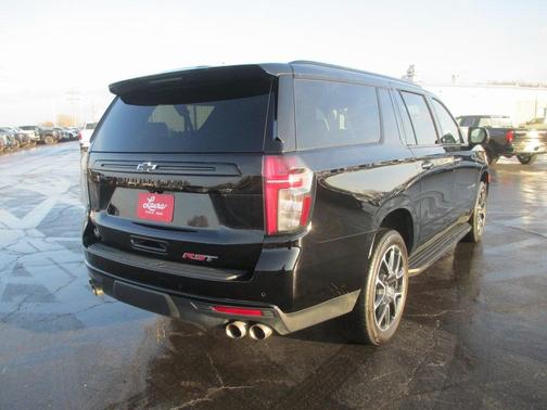 2024 Chevrolet Suburban RST