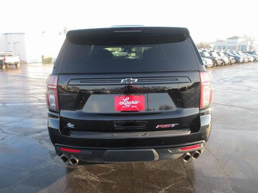 2024 Chevrolet Suburban RST