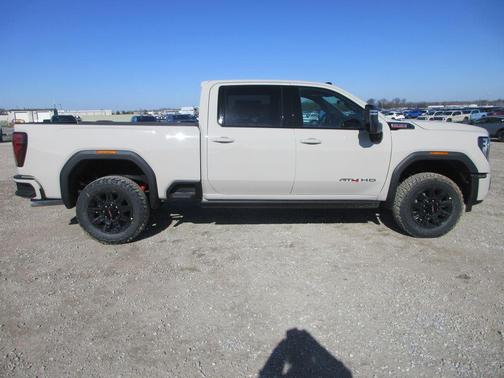 2026 GMC Sierra 3500 AT4