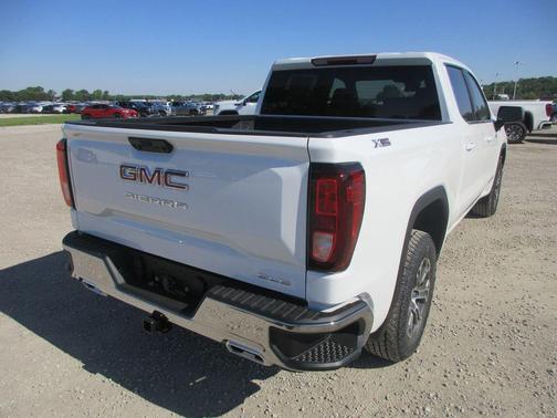 Summit White 2026 GMC Sierra 1500 SLE