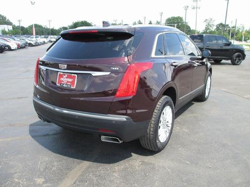 2017 Cadillac XT5 Base