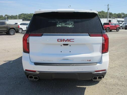 2025 GMC Yukon AT4