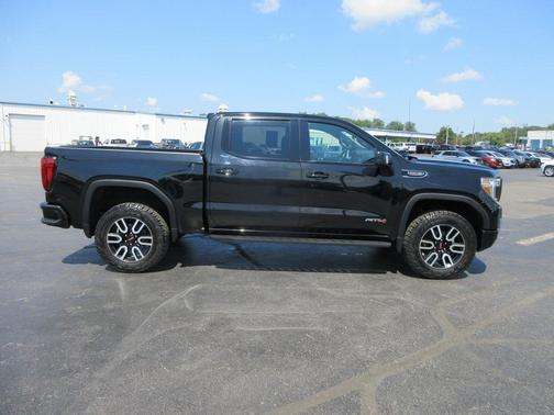 2022 GMC Sierra 1500 Limited AT4