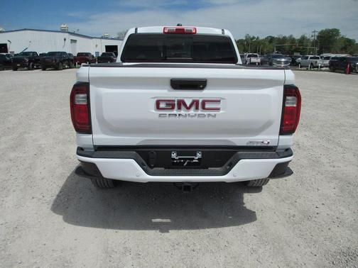 2025 GMC Canyon AT4