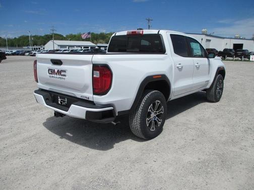 2025 GMC Canyon AT4
