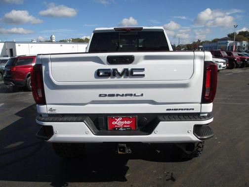 2023 GMC Sierra 2500 Denali