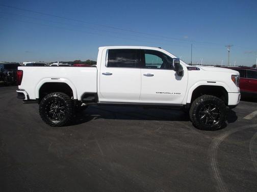 2023 GMC Sierra 2500 Denali