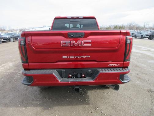 2025 GMC Sierra 2500 AT4